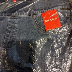 Spanx Distressed Skinny Ankle Jeans L